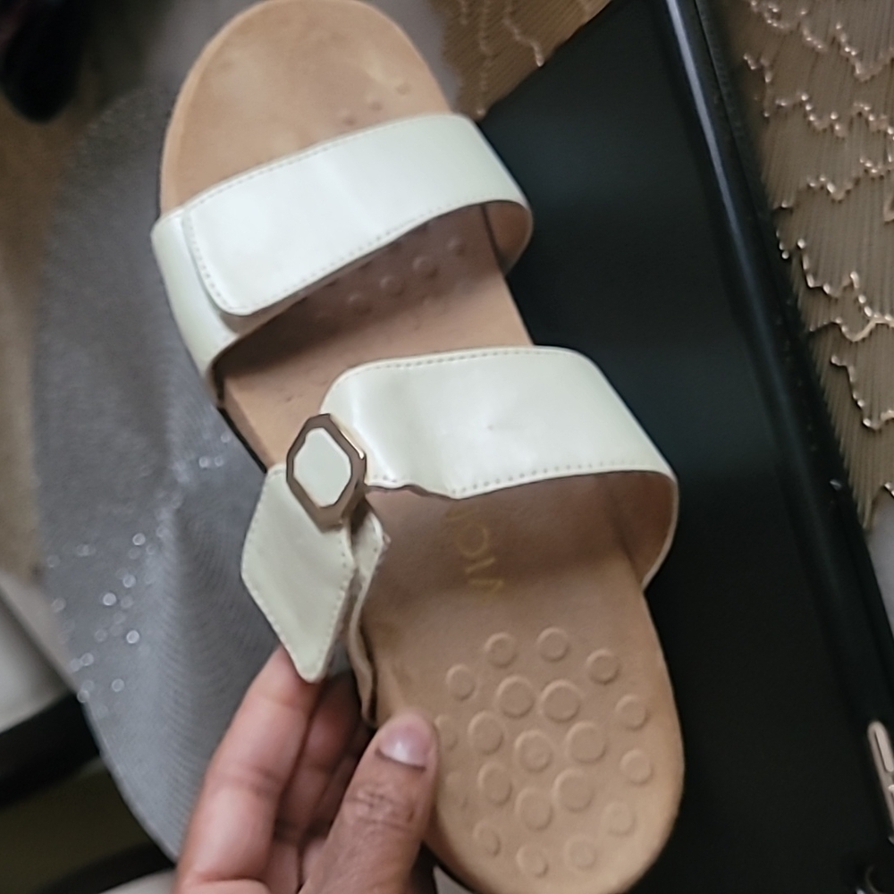 Vionic Adjustable Slides For Females - image 3